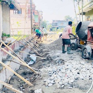 बिर्तामोडको सुगमशान्ति टोलमा सडक स्तरोन्नति 