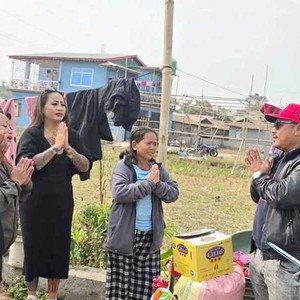 क्यान्सर पीडित महिलालाई वाइसीएलको सहयोग