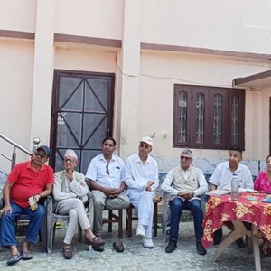 नेतृत्वलाई निरन्तर खबरदारी गरी सच्याउन दबाव 