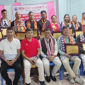 वैदेशिक रोजगार व्यवसायी संघ झापाका पदाधिकारी तथा सदस्यले लिए सपथ  