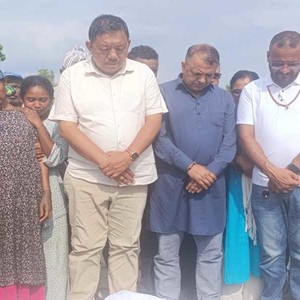 कांग्रेस महामन्त्रीद्वारा श्रद्धाञ्जली अर्पण