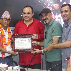 शाहले गरे  ‘व्यवसायी सदस्य राहत कोष’मा सहयोग