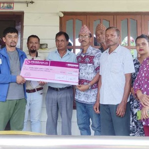 ‘अनमोल कुमाल बचाउ अभियान’ का लागि विदेशबाट संकलित १,४६,३२९ रुपैयाँ परिवारलाई हस्तान्तरण (भिडियोसहित)  