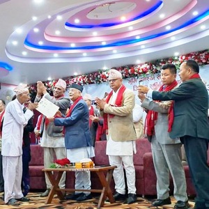 प्रधानमन्त्री ओलीले गरे कनकाईबासीलाई जग्गा धनीपूर्जा वितरण
