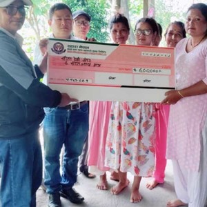सहारा नेपाल साकोस मधुमल्ला सेवा केन्द्रद्धारा ७ लाख रुपैयाँ ऋण मिनाहा 