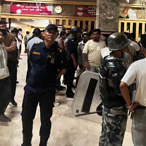 बिरामी गम्भीर भएपछि बीएण्डसी अस्पतालमा विवाद  