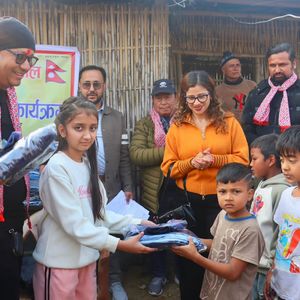 ३१ जना बालबालिकालाई न्यानो कपडा वितरण