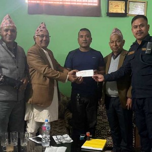 इप्रका र ट्राफिक प्रहरी कार्यालय बिर्तामोडको भवन पुनःनिर्माणका लागि सहयोग जुट्दै 