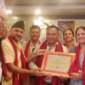 झापा जिल्ला बचत संघलाई नेफ्स्कून संघ उत्प्रेरणा सम्मान 