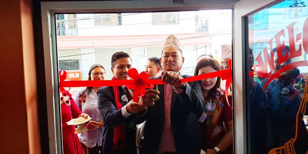 बिर्तामोड बसपार्कबाट युटर्न अर्जुनधारा सेवा केन्द्रले गर्यो सेवा सुरु
