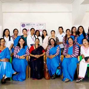 नारी सञ्चार गृह झापाको १५ औँ स्थापना दिवसमा बाढीपीडितलाई सहयोग नारी सञ्चार गृह झापाको १५ औँ स्थापना दिवसमा बाढीपीडितलाई सहयोग