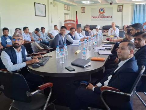 झापा जिल्लाका जनप्रतिनिधि र कार्यालय प्रमुखबीच अन्तरक्रिया 