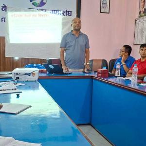 बिर्तामोडमा सर्पदंशाको बिषयमा छलफल तथा अभिमूखिकरण कार्यक्रम 